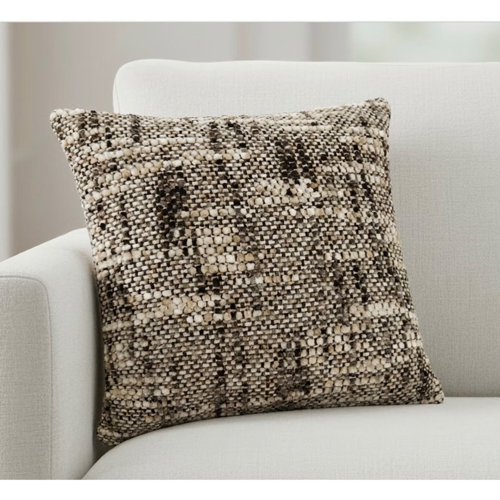 Marbled Chenille Decorative Pillow Covers 2 pack Brown 20x20 New